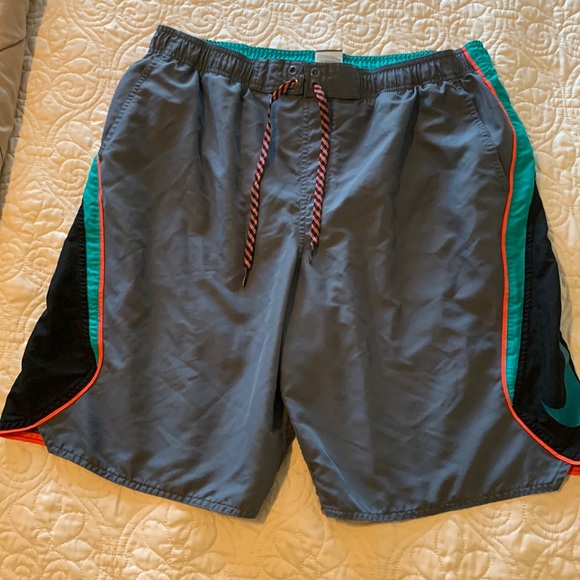 Nike swim trunks - Picture 2 of 12